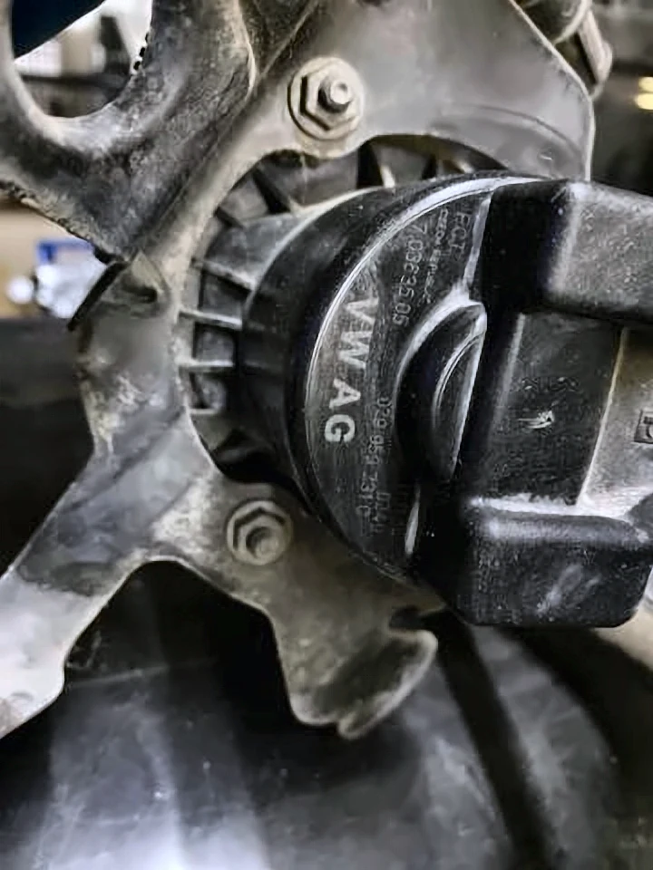 Насос повітряний audi a8 d4, 079959231C