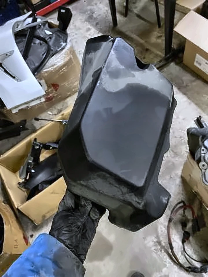 Крышка блока предохранителей F3034