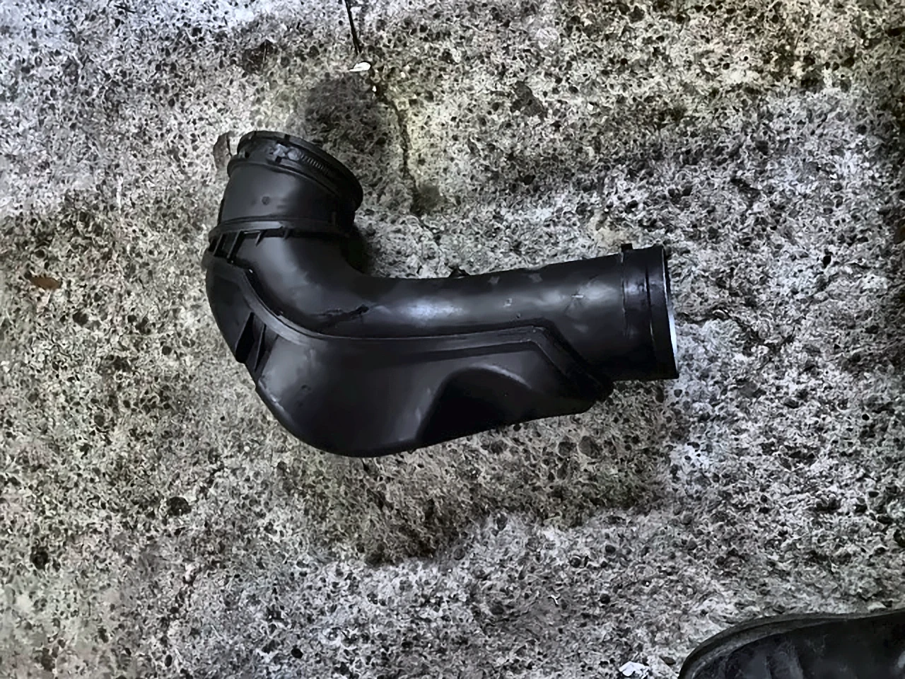 Повітропровід MAHLE BMW 3 F30/F31, 13717605045