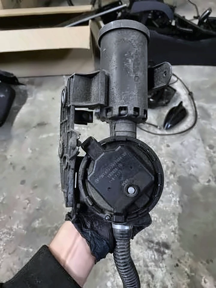 Клапан паливного G30(3), 16137447496