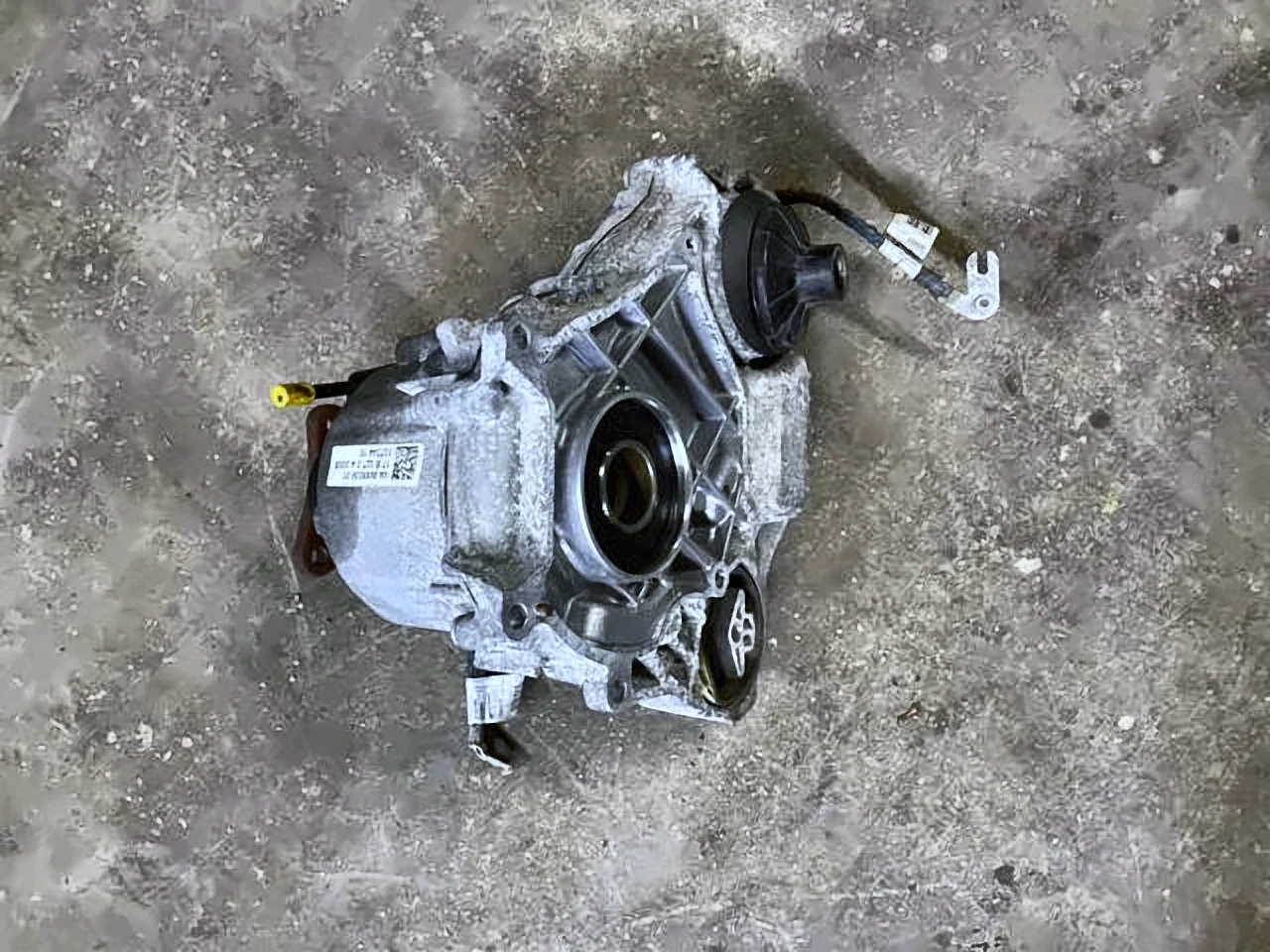 Раздатка, коробка роздавальна G30(2) 530e, 27108485036