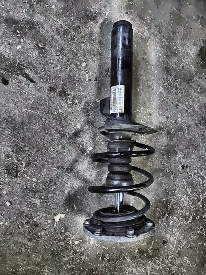 Стійка амортизаторна передня права BMW 3 F30/F31, 31316873804