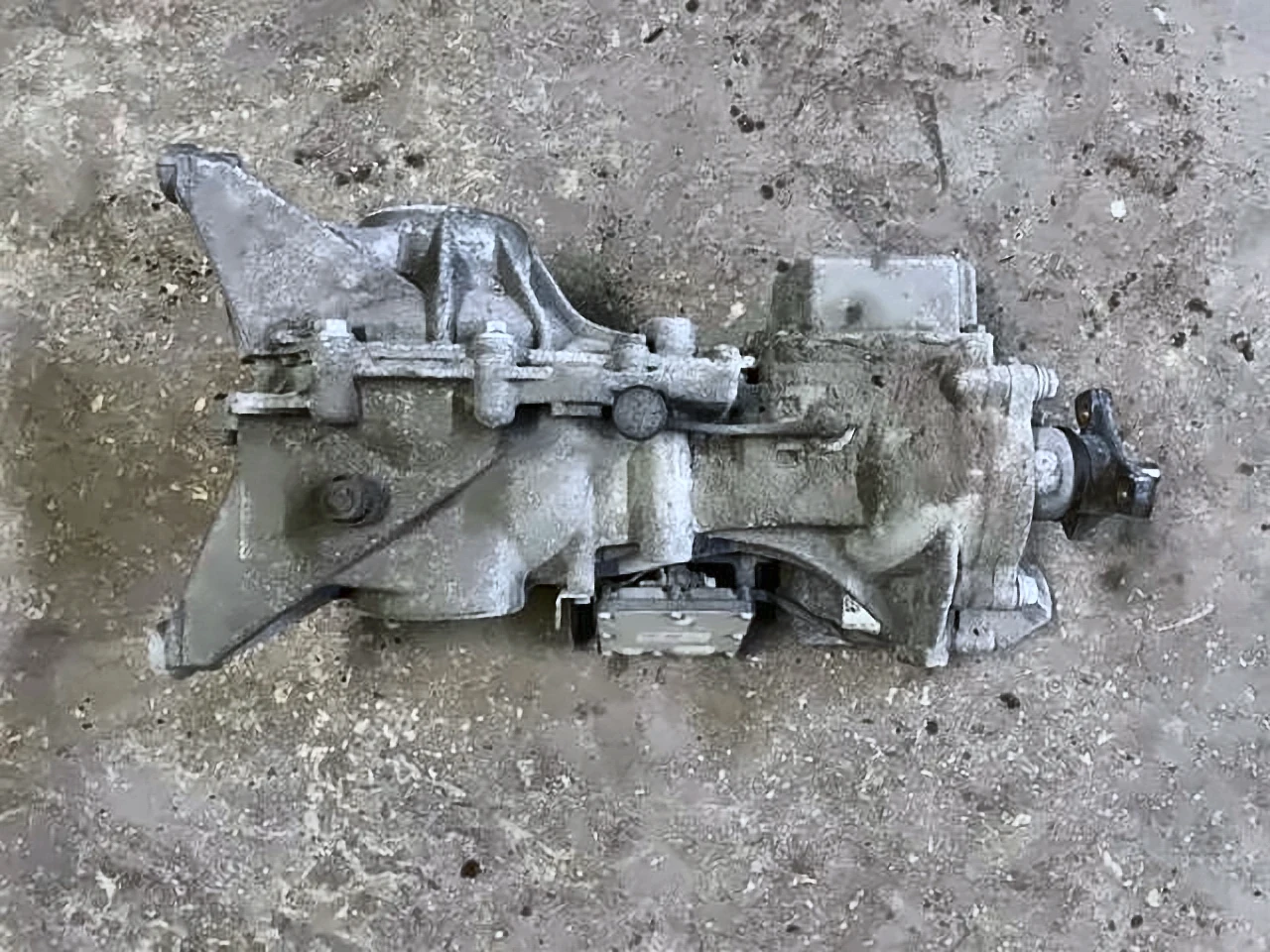 редуктор зад F48