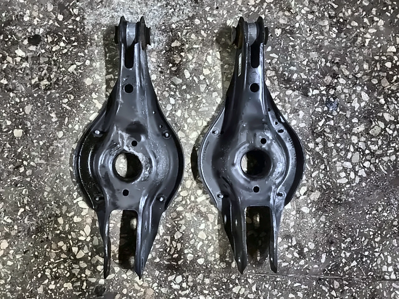 Важелі задні пара BMW 3 F30/F31, 33326867541