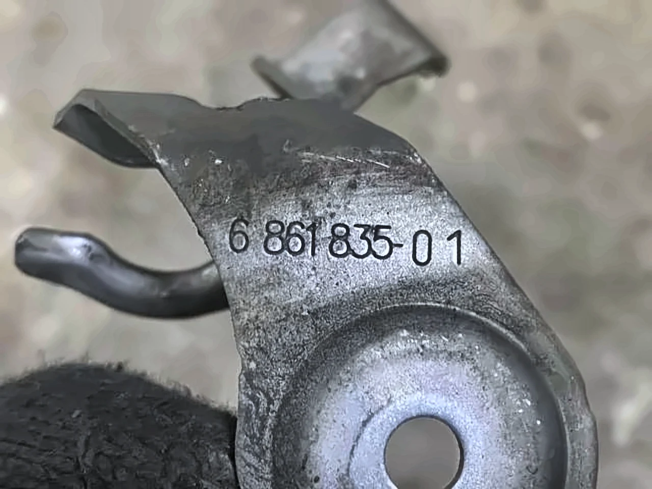 Кронштейн цапфи G30, 34306861835