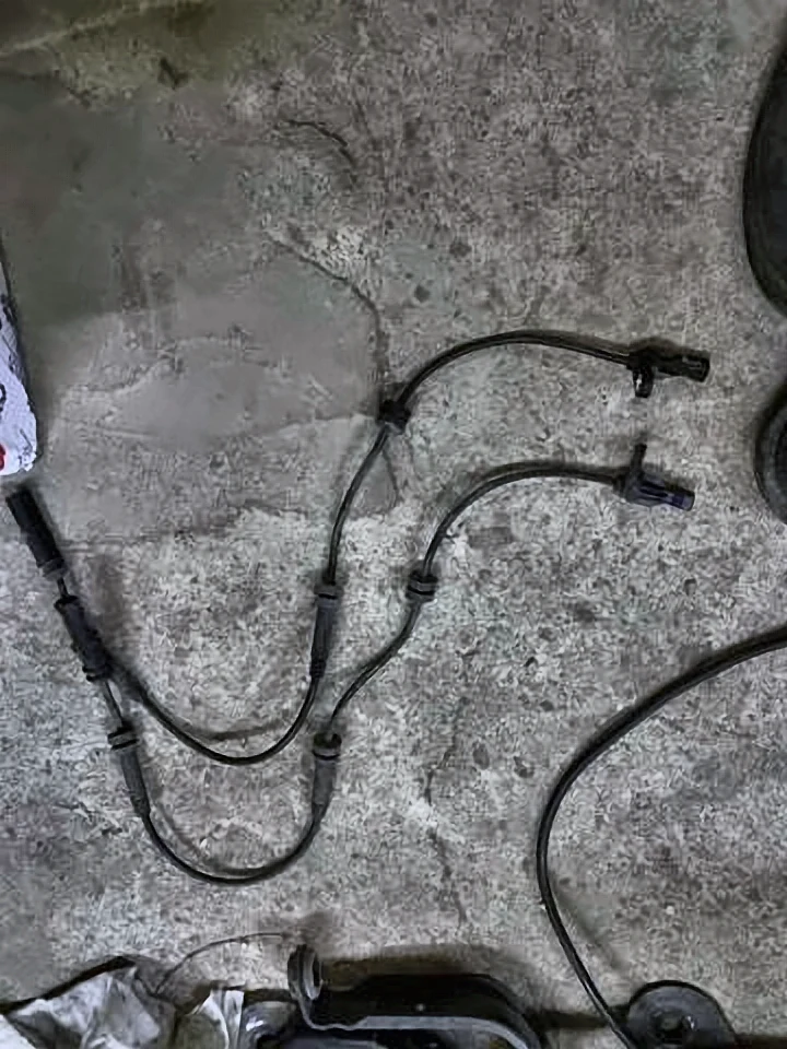 Датчик АБС (ABS) передній f30, 34526791223