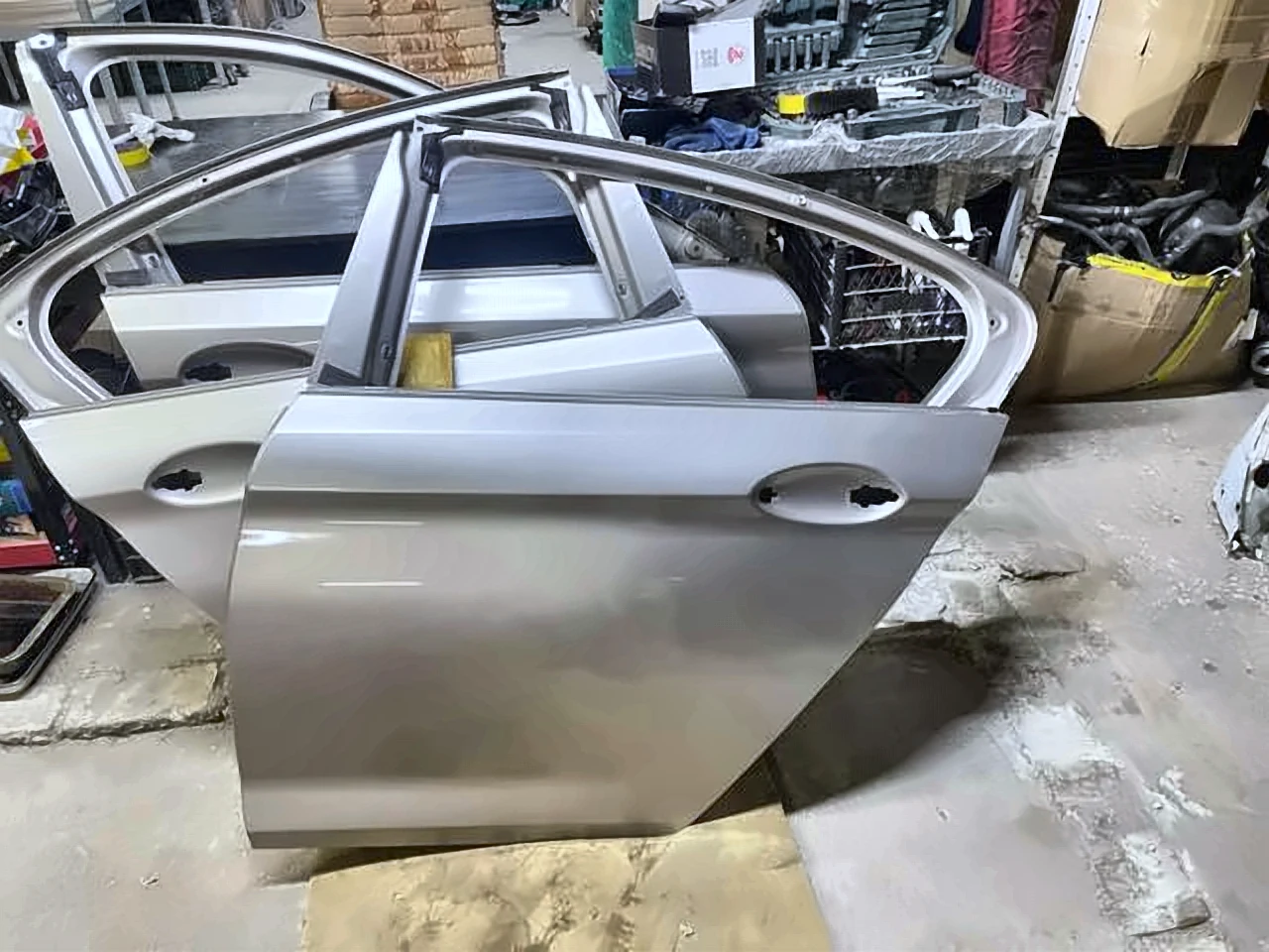 Ідеал рідна фарба A72 color Двері задні, ліві G30(4), 41007408963