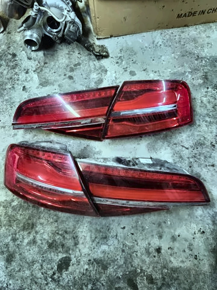 Ліхтар зовнішній Audi A8 d4 оригінал