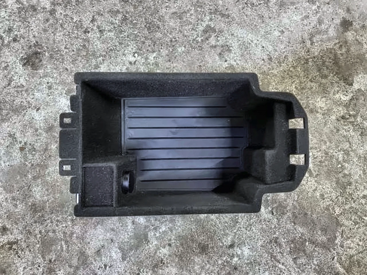 щик консолі G30