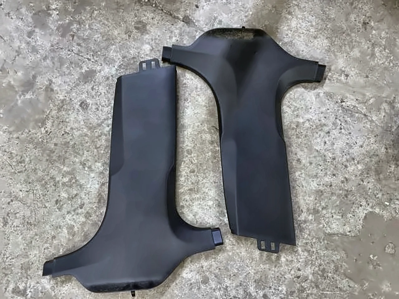 Накладка стійки салону ліва G30