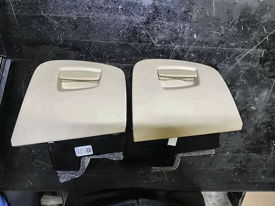 Бардачек 530 колір CANBERRABEIGE G30