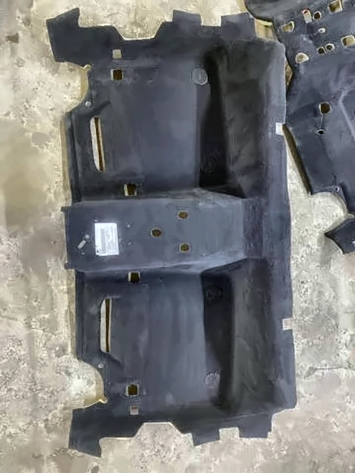 Ковролін зад чорний G30(2)