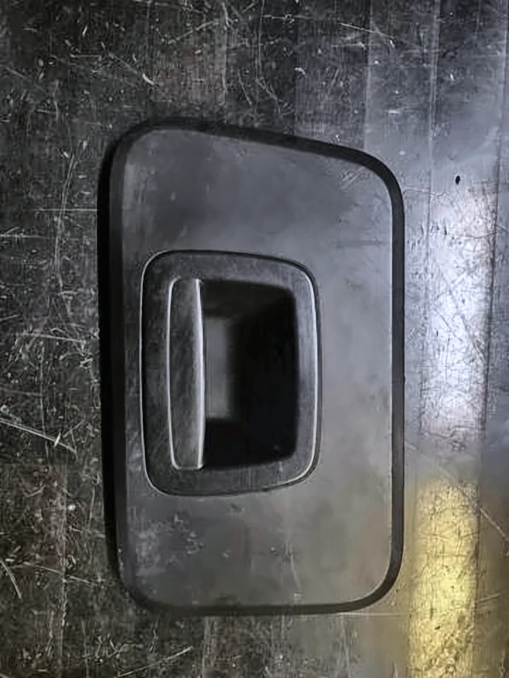 Вставка в обшивку арки нижняя левая G30