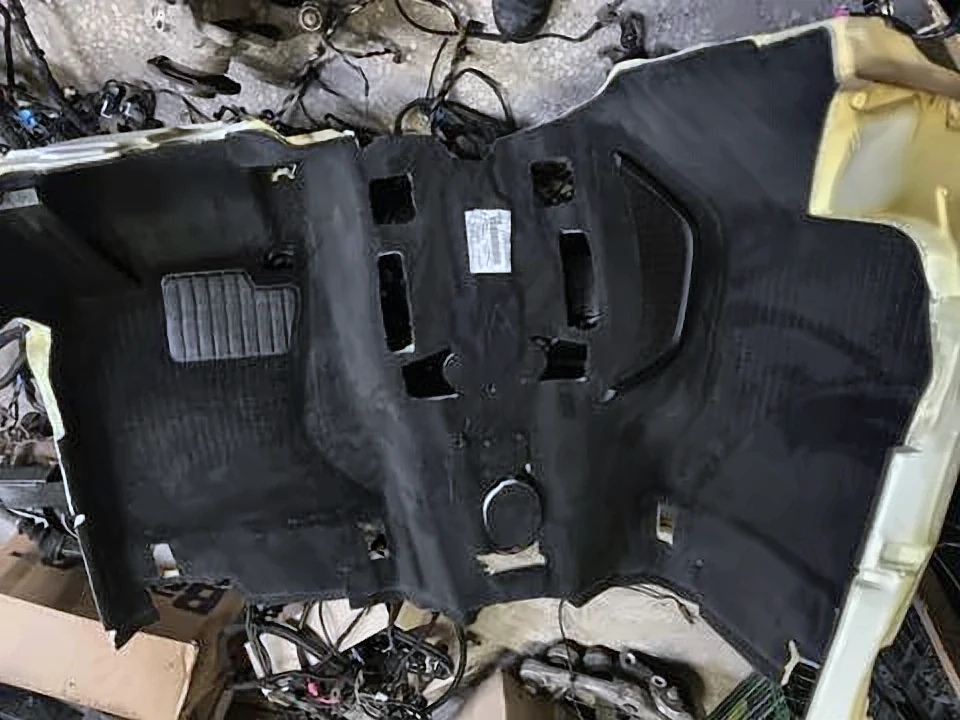 Покриття підлогове салону, переднє F10(3)