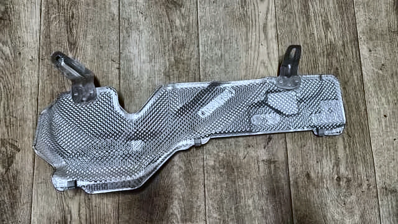 Bmw 5 f10(1,2,3) теплоізоляція переднього лонжерона термоекран, 51487193523
