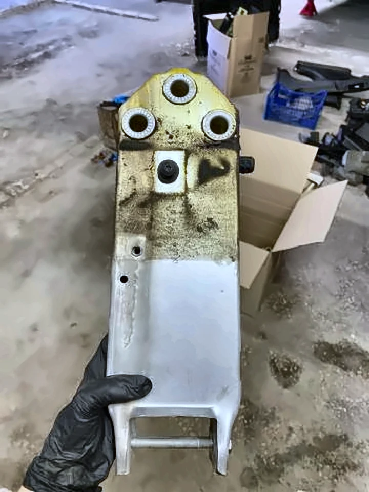 Bmw 7 f01 f02 кронштейн уселителя, 51647333134