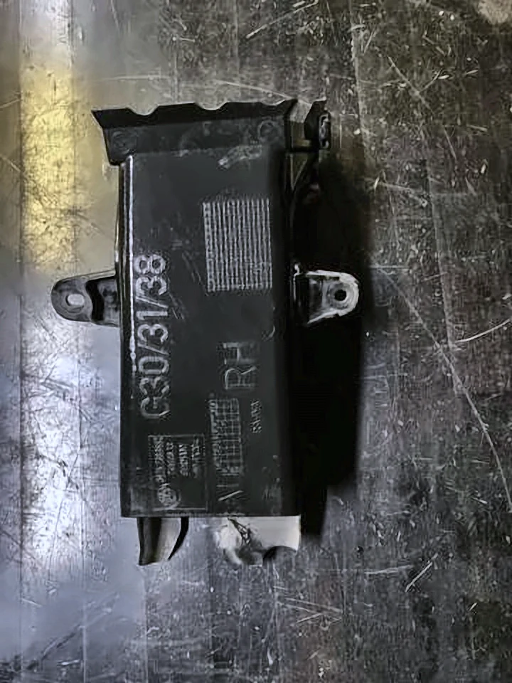Повітропровід гальмівного диска, правий G30(4)