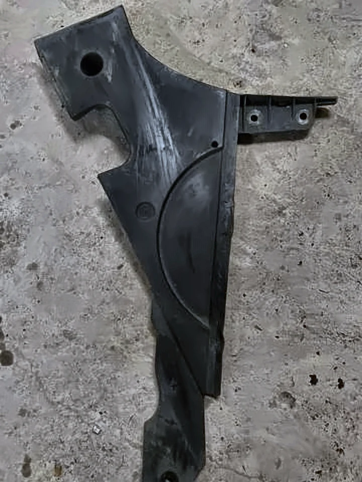 Захист днища, паливного бака Ф10(2), 51757186722