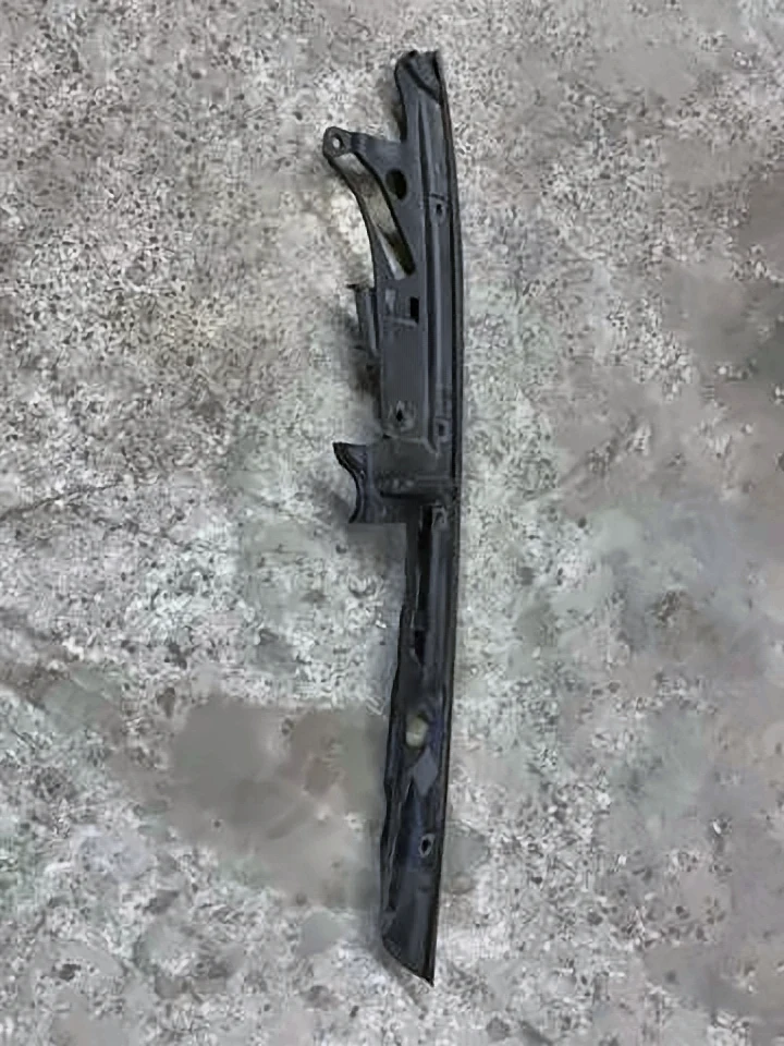Гарний стан Ущільнювач крила G30