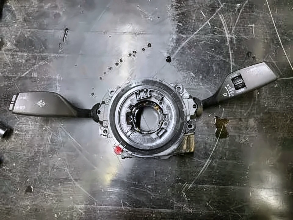 Подрулевой переключатель BMW G30