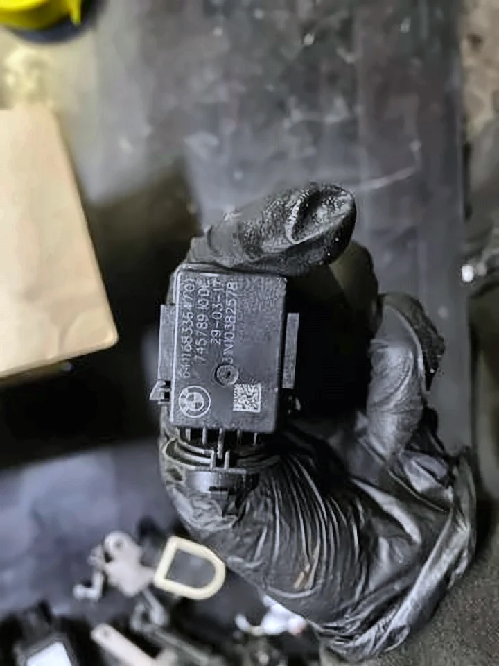 Датчик забруднення повітря G30(3), 64116833647