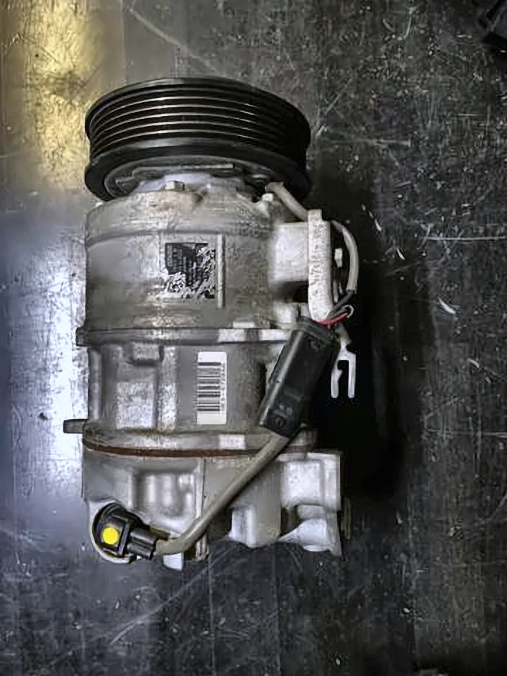 Компресор кондиціонера G30(3), 64527945819