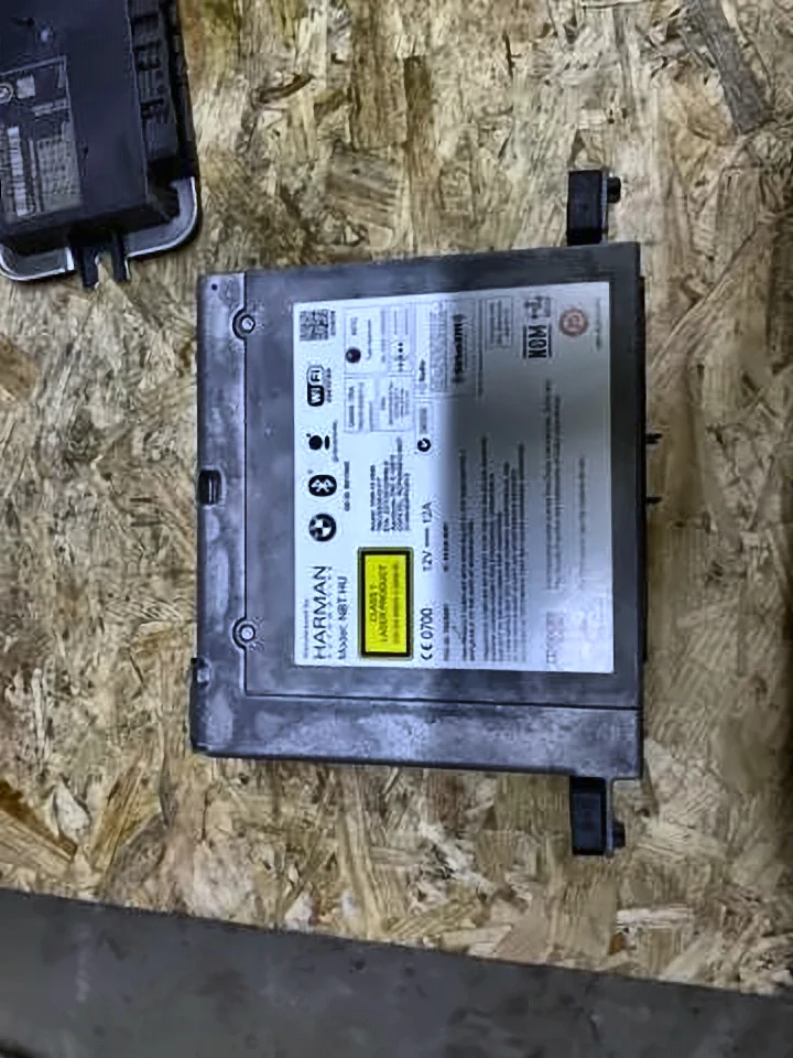 Головное устройство harman f10(3)