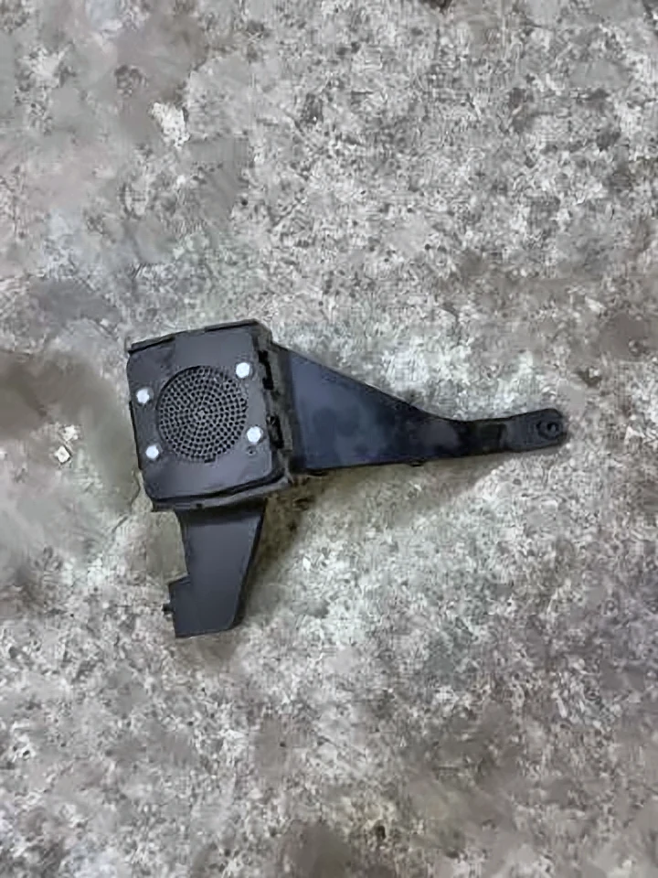 Кронштейн динаміку G30