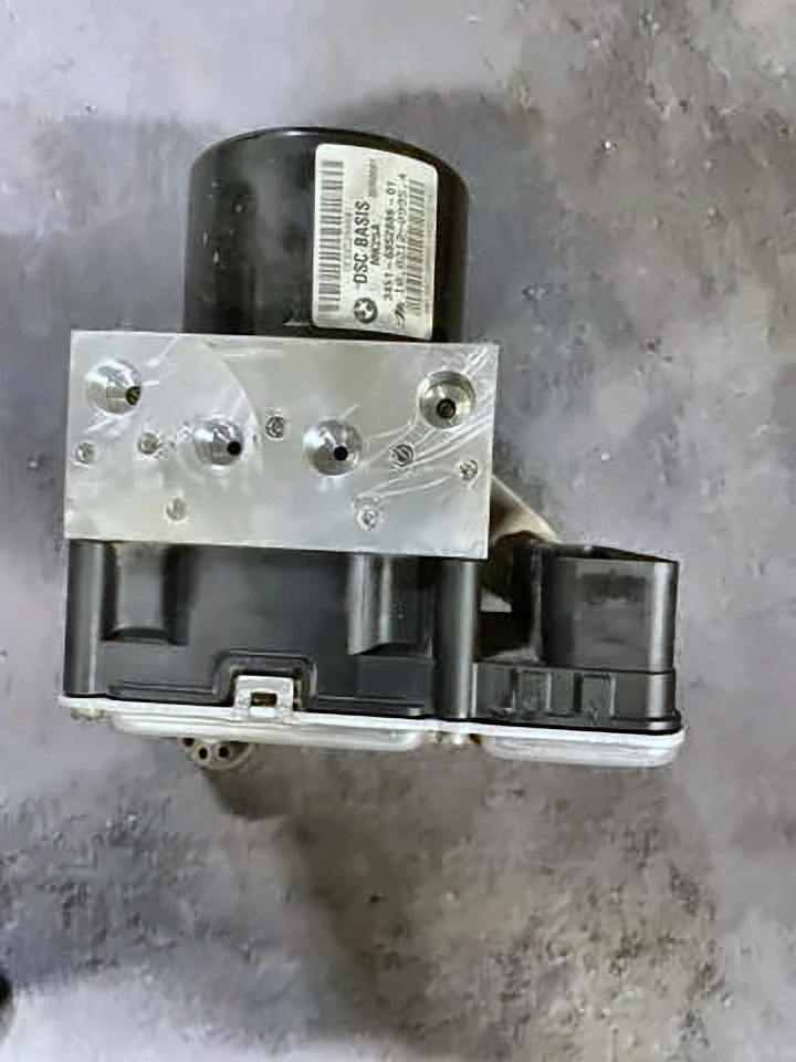 Блок abs bmw x3 x4 f25 f26, 6852887