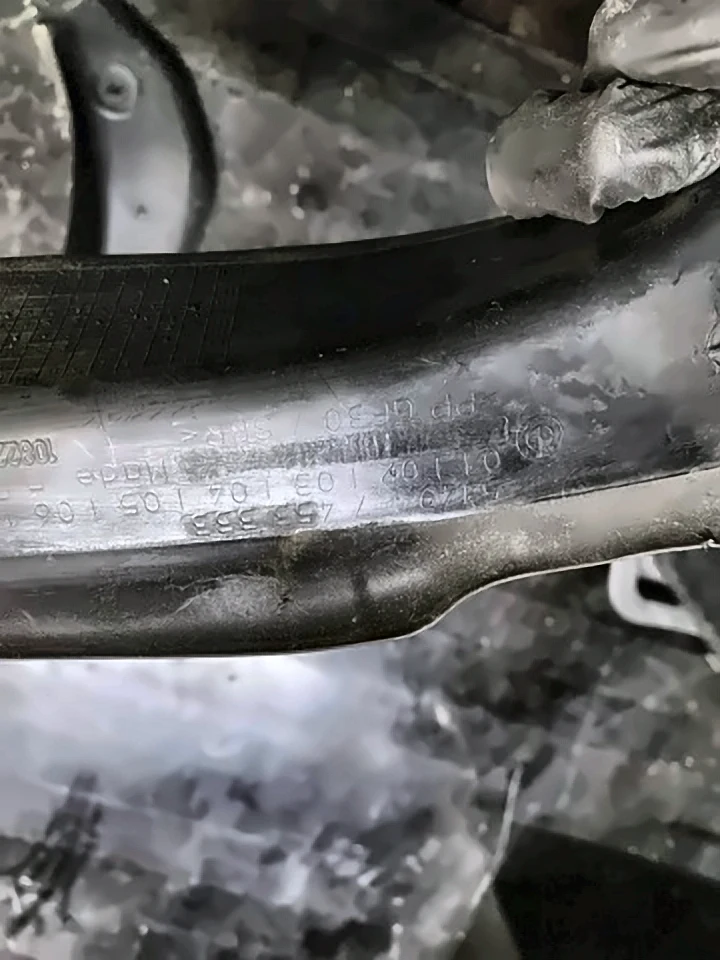 Накладка ринви задня ліва BMW 3 F30/F31, 7453333
