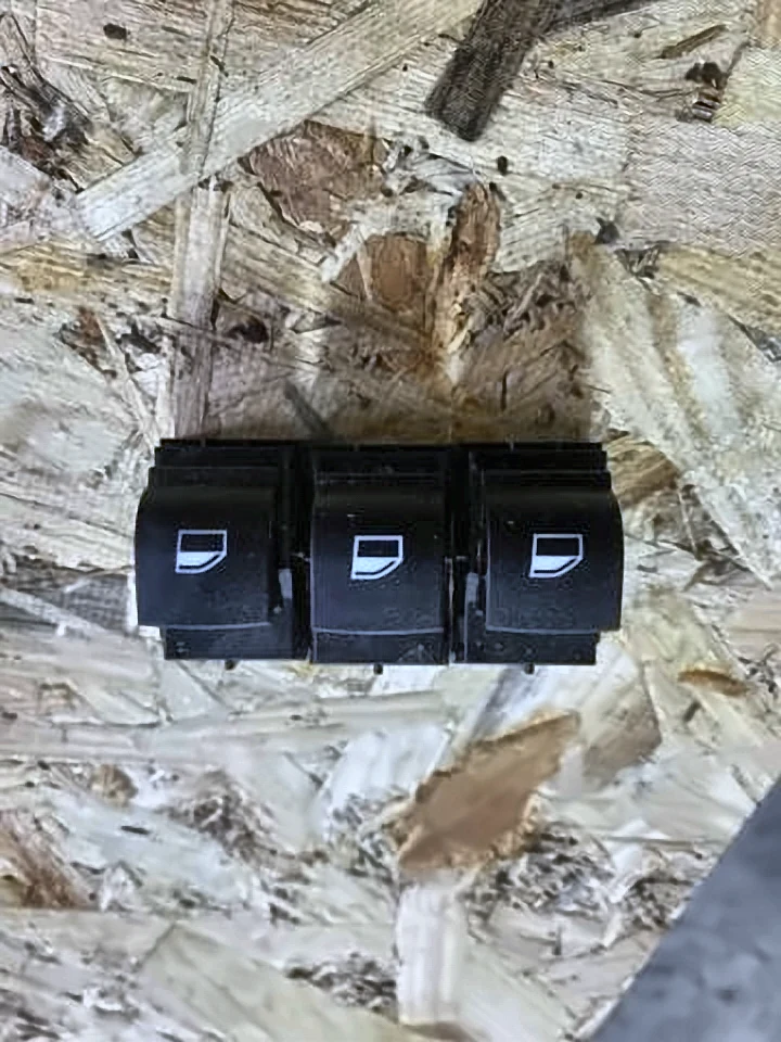 Кнопка склопідйомника задня ліва BMW X3 f25, 9361936